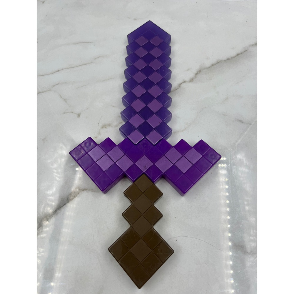 Mattel Minecraft Enchanted Purple Sword Toy Role Play Costume Prop FMD18 2017